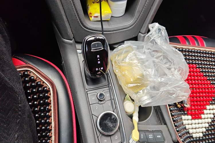 Used Cadillac XT6 2022 2.0T Six-Seater Four-Wheel-Drive Luxury Standard Edition
