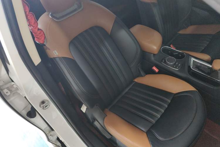 Used Soueast DX7 2015 1.5T Automatic Luxury Model