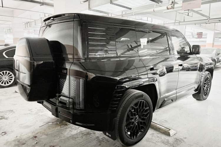 Used Yangwang U8 2023 Luxury Edition
