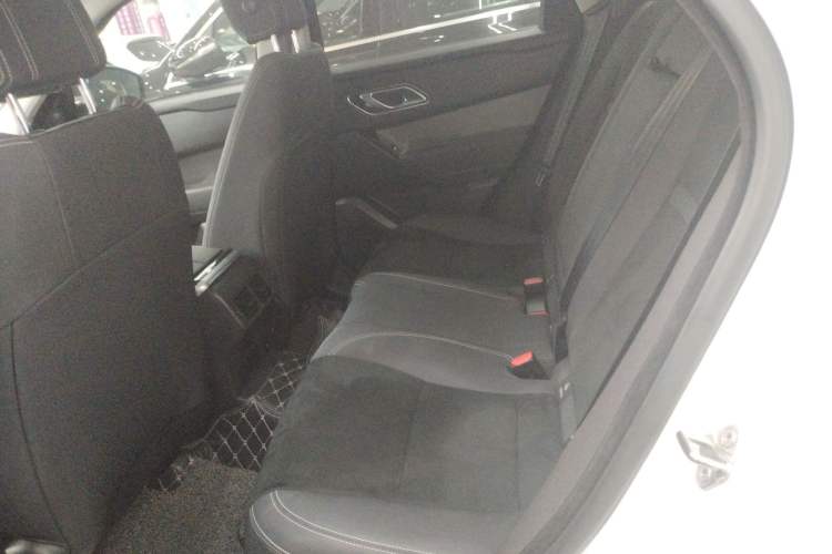 Used Land Rover Range Rover Velar 2019 250 PS
