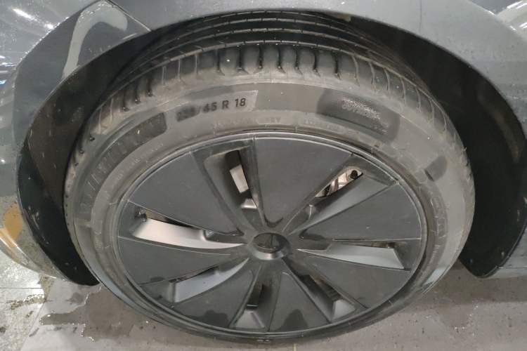 Used Tesla Model 3 2023 Rear-Wheel-Drive Version
