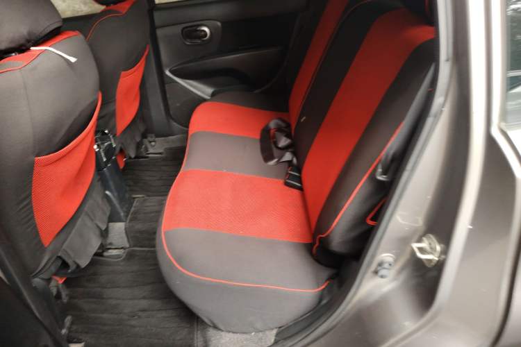 Used Nissan Livina 2013 1.6XL Manual Luxury Edition Left Rear Seat