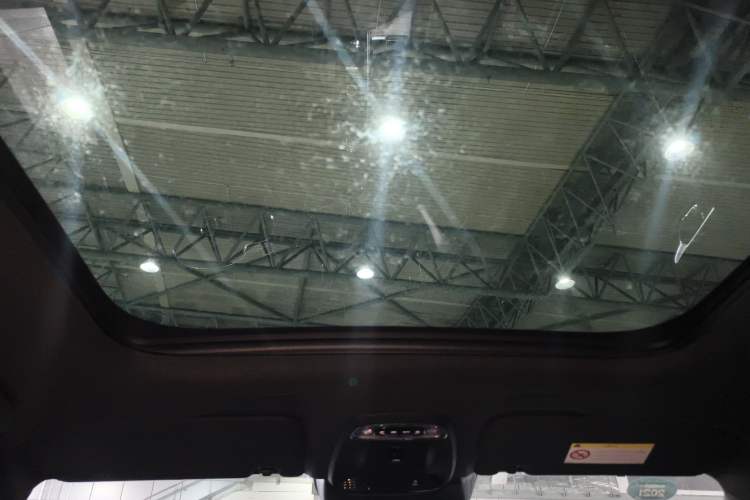 Used Volvo XC60 New Energy 2019 T8 E-Drive Hybrid Intelligent Luxury Sport Edition China VI
