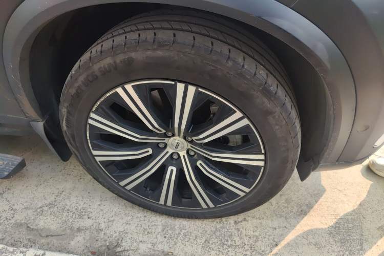 Used Volvo XC90 New Energy 2021 E-Drive Hybrid T8 Luxury Flagship 7-Seater Right Front Wheel Hub