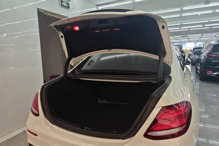 Used Mercedes-Benz E-Class 2018 E 200 L Sport Edition