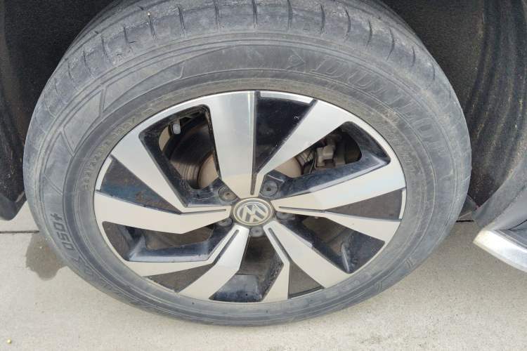 Used Volkswagen Tayron 2020 280TSI Two-Wheel Drive Luxury Connect Edition
