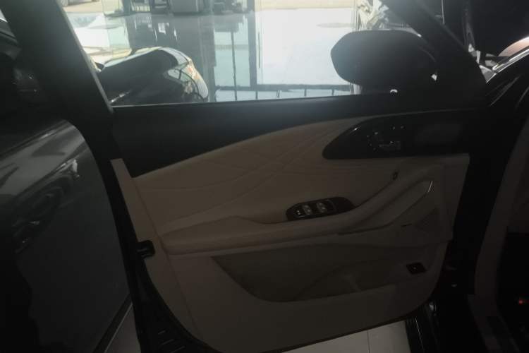 Used EXEED Stellar 2023 400T Two-Wheel Drive Luxury Edition
