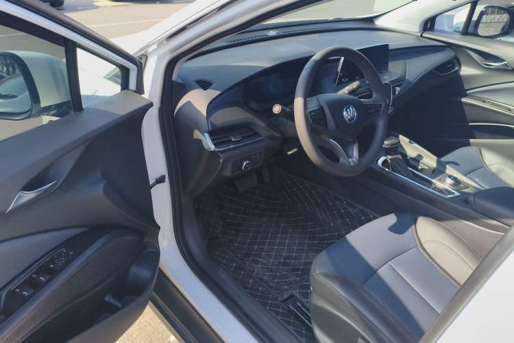 Used Buick Velite 6 2023 430km Range Commuter Version
