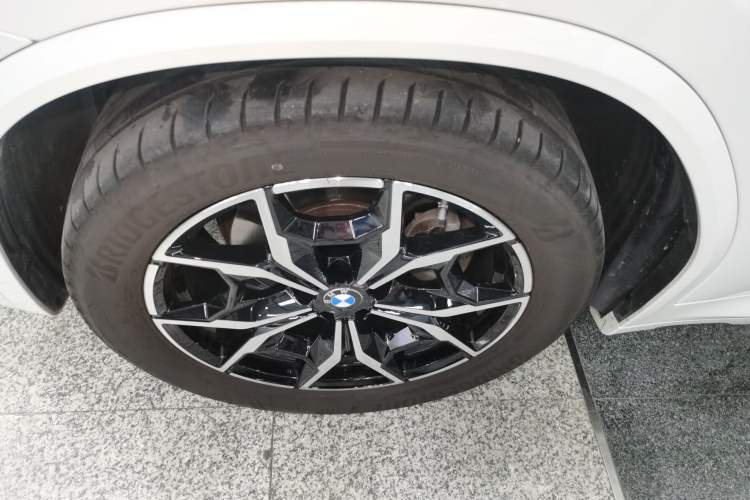 Used BMW X3 2022 Restyled xDrive25i M Sport Package Exterior 4