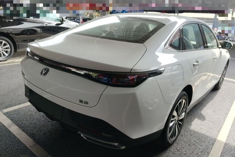 Used CHANGAN Eado PHEV 2025 Smart New Blue Whale 145KM Battleship Edition
