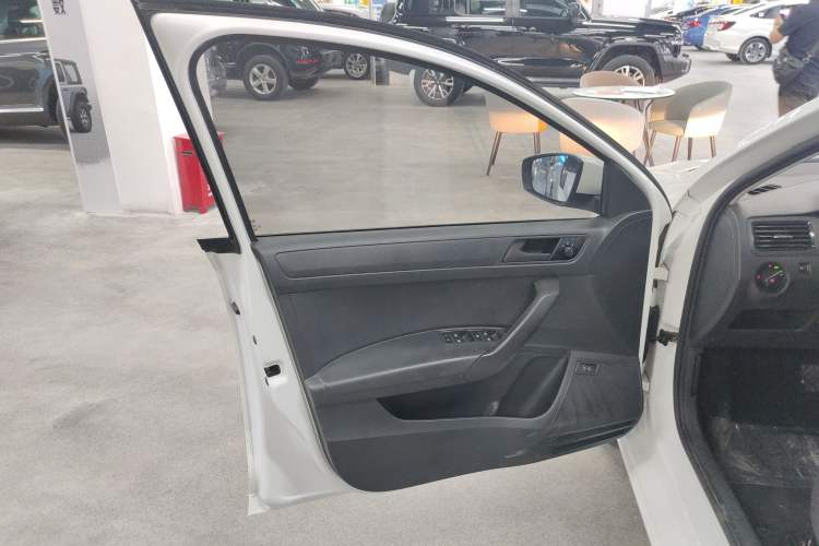 Used Volkswagen Santana 2021 1.5L Automatic Fashion Edition