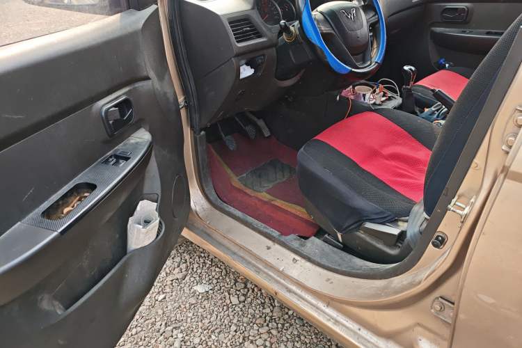 Used Wuling Hongguang 2013 1.5L Base Version