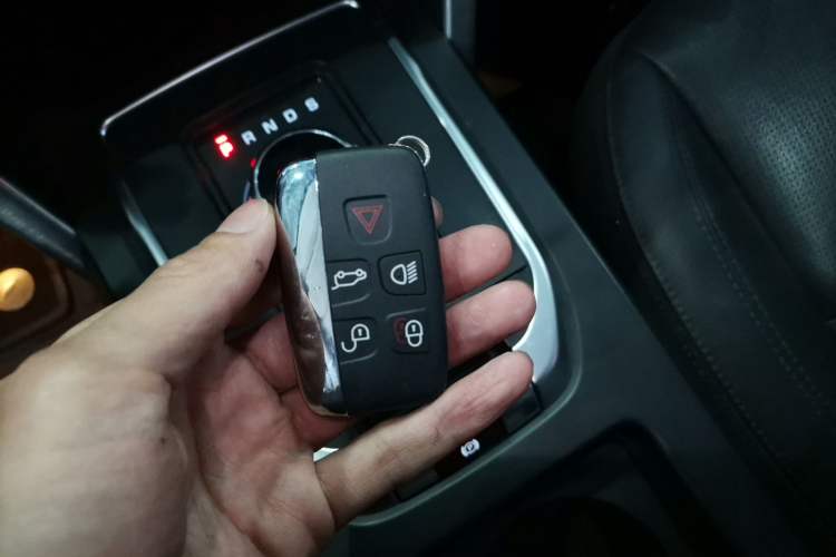 Used Land Rover Discovery Sport 2018 240 PS SE Version
