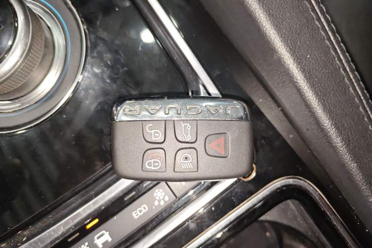 Used Jaguar F-PACE 2020 2.0T Urban Deluxe Edition