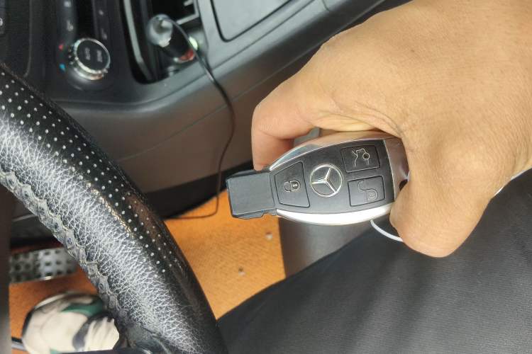 Used Mercedes-Benz B-Class 2012 B 200 Vehicle Key
