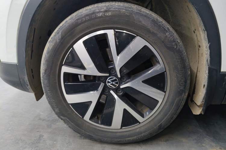 Used Volkswagen Tayron 2023 280TSI Two-Wheel-Drive Luxury Plus Advanced Version
