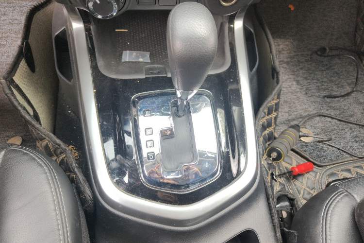 Used Nissan Terra 2020 2.5L XL Upper 4WD Automatic Four-Wheel Drive Luxury Edition Gear Lever