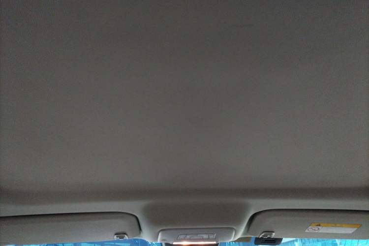 Used Buick GL8 2022 Land Cruiser Executive Class 652T Comfort Model
