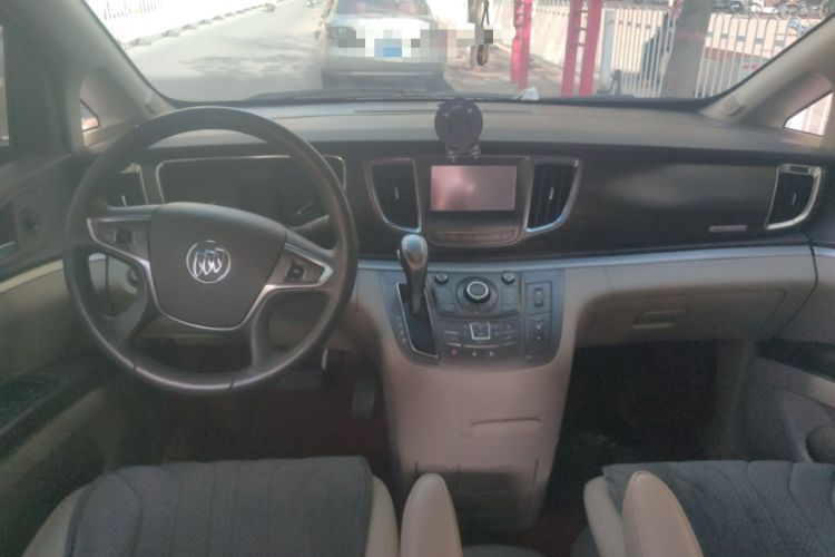 Used Buick GL8 2011 2.4L LT Luxury Business Executive Edition