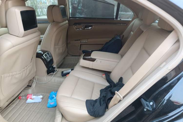 Used Mercedes-Benz S-Class 2012 S 300 L Business Standard Model Left Rear Seat