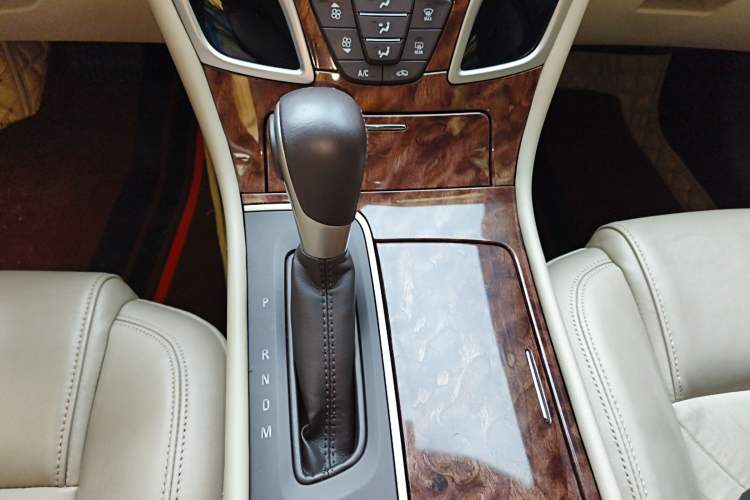 Used Buick LaCrosse 2013 2.4L SIDI Leading Comfort Version Gear Lever