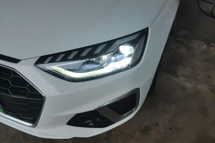 Used Audi A4L 2022 40 TFSI Fashion Dynamic Model
