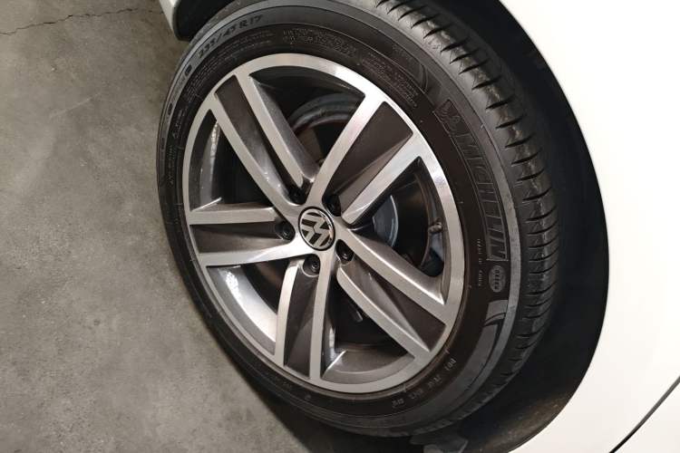 Used Volkswagen FAW-Volkswagen CC 2013 2.0 TSI Luxury Model
