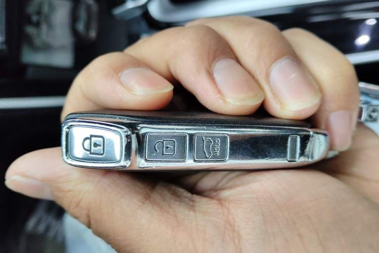 Used Kia KX3 2020 1.5L CVT Trend Edition Vehicle Key