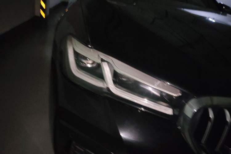 Used BMW 5 Series 2021 530Li Leading Model M Sport Package Right Front Headlight