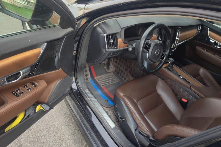 Used Volvo S90 2019 T5 Zhiyuan Edition
