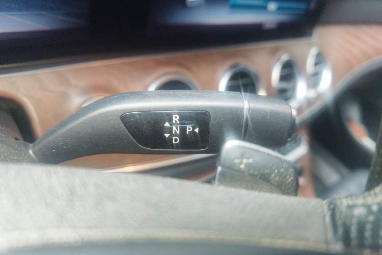 Used Mercedes-Benz E-Class 2018 Facelift E 200 L
