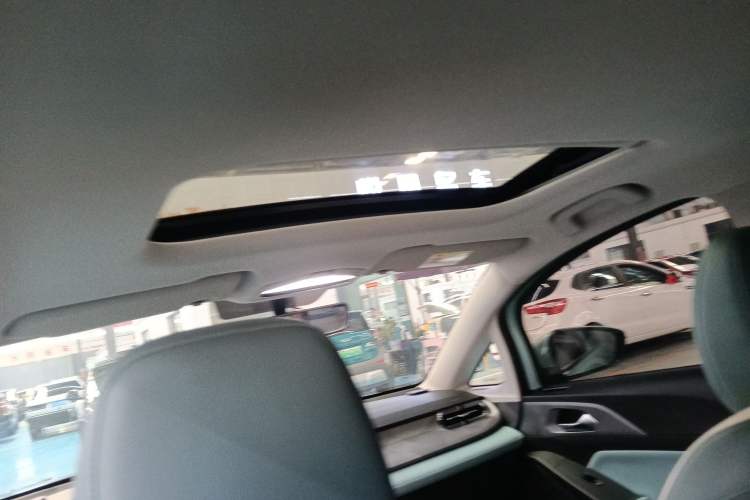 Used Geometry E Firefly 2024 301km Starlight
