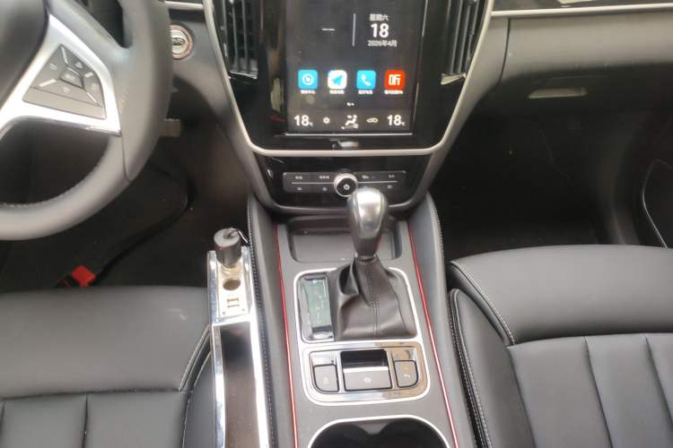 Used BYD Song MAX 2018 1.5T Automatic Smart Connect Elite Model with 6 Seats
