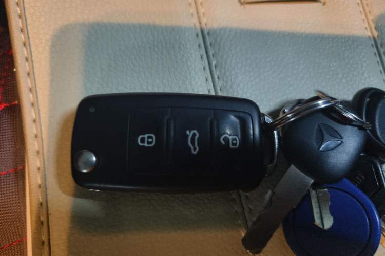 Used Volkswagen Polo 2016 1.6L Automatic Comfort Model Vehicle Key