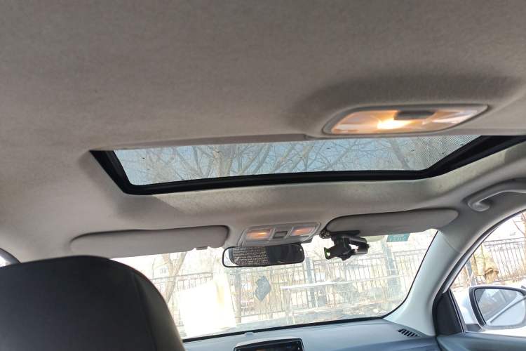 Used Hyundai ix35 2013 2.0L Automatic Two-Wheel Drive Smart GLS China IV Standard