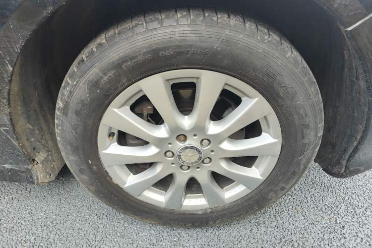 Used Mercedes-Benz R-Class 2011 R 300 L Business Model