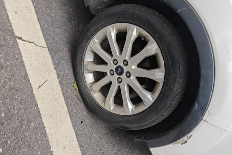 Used Ford Kuga 2015 1.5L GTDi Two-Wheel Drive Fashion Edition
