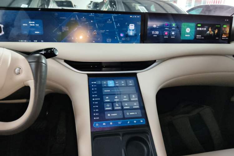 Used IM LS6 2023 Max Standard Edition Audio And AC Panel