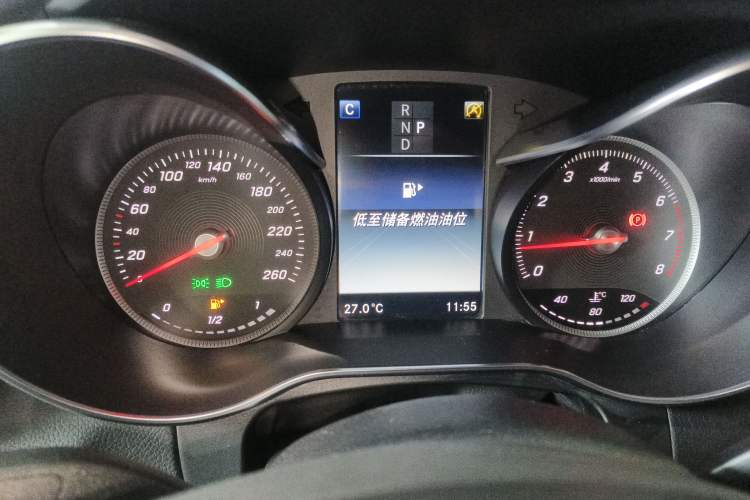 Used Mercedes-Benz GLC 2017 GLC 260 4MATIC Luxury Model Instrument Cluster