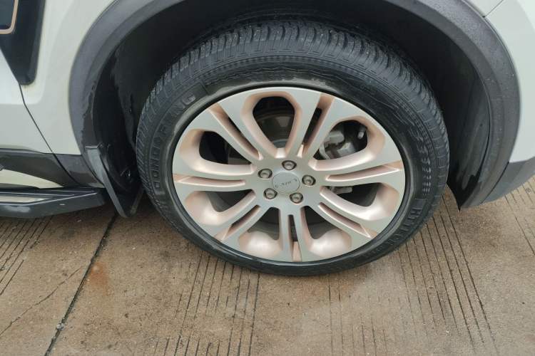 Used Lynk & Co 01 2017 2.0T Two-Wheel Drive Pro Edition Right Front Wheel Hub