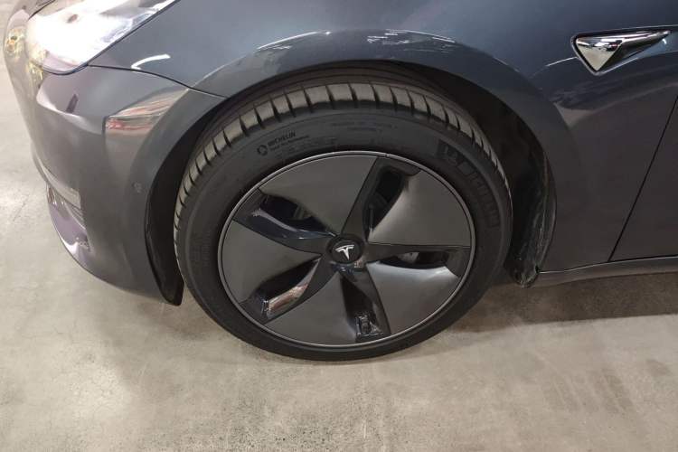 Used Tesla Model 3 2019 Long-Range Rear-Wheel-Drive Version