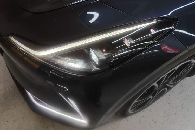 Used IM LS7 2023 100kWh Lux Rear-Drive Version Left Front Headlight