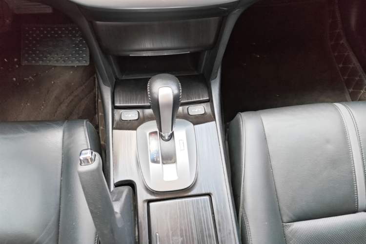 Used Honda Crosstour 2014 2.4L Luxury Edition
