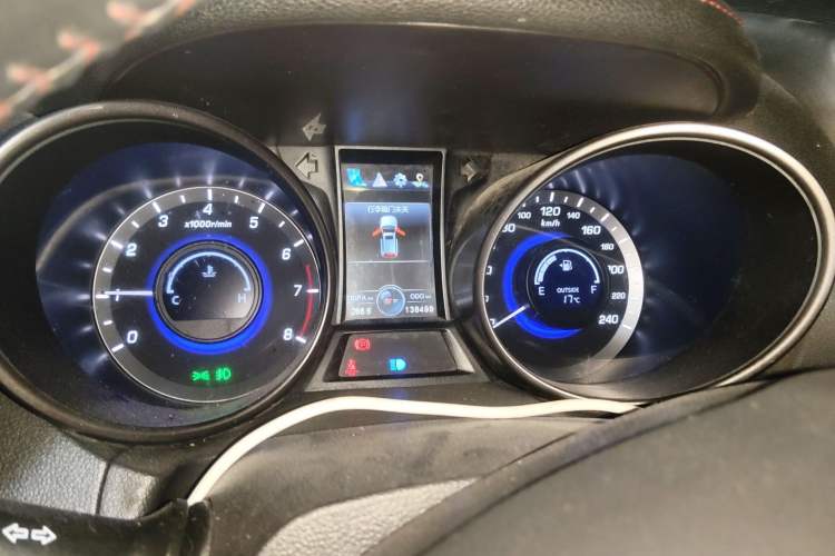 Used CHANGAN CS75 2017 Shangku Edition 1.5T Manual ZhiXiang Model Instrument Cluster