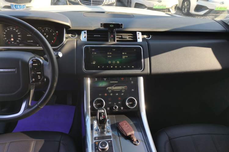 Used Land Rover Range Rover Sport 2020 3.0 L6 SE