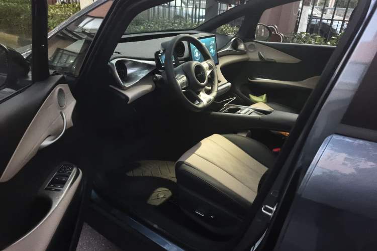 Used BYD Dolphin 2025 420km Free Edition
