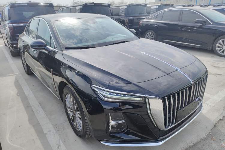 Used Hongqi H5 2024 1.5T DCT Smart Connect Flagship Edition Front Right 45 Deg