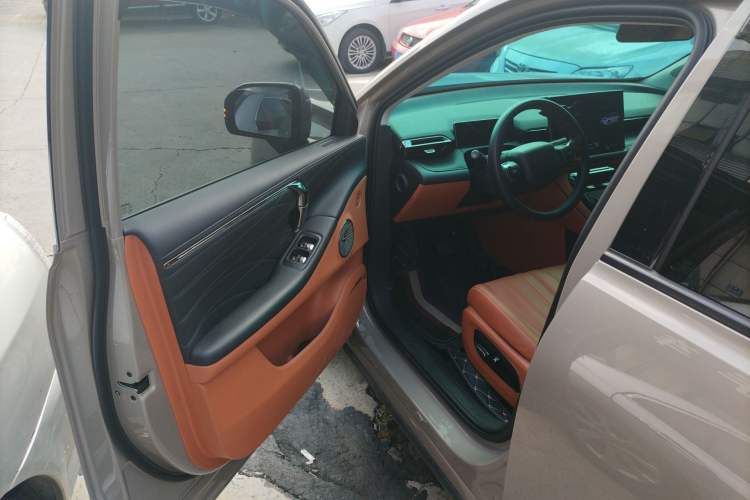 Used AION V 2024 Aion Tyrannosaurus 520 Smart Luxury Edition