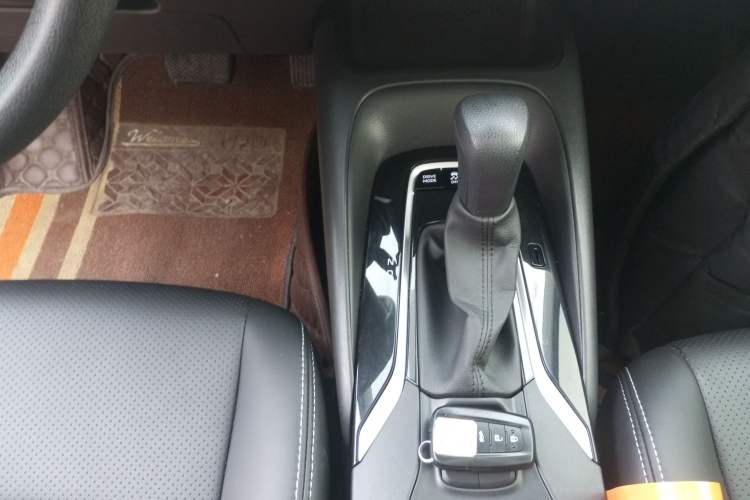 Used Toyota Corolla 2021 Dual-Motor 1.8L E-CVT Elite Edition