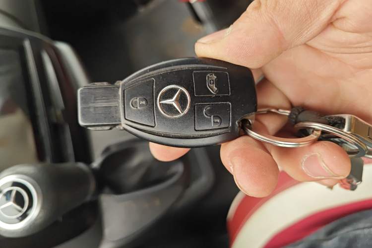 Used Mercedes-Benz Vito 2010 2.5L Elite Edition
